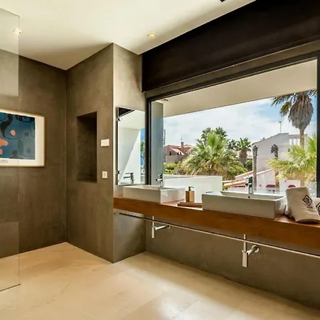 Villa Luxury With Pool *